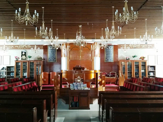 Moquette de laine pour lieux de culte – Grande Synagogue ACIP (95 Sarcelles)